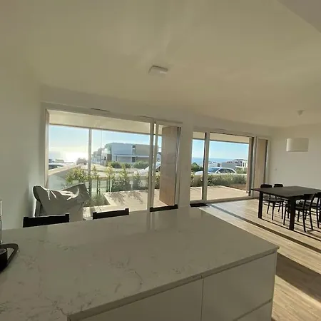 아파트 2 Bedroom Ocean View 에리세이라